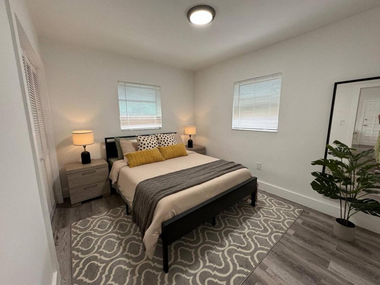 Remodeled Little Havanna Apartments Great Location Miami Buitenkant foto
